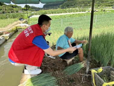 广东深圳：反邪知识“送上门”，筑牢基层思想防线422.png