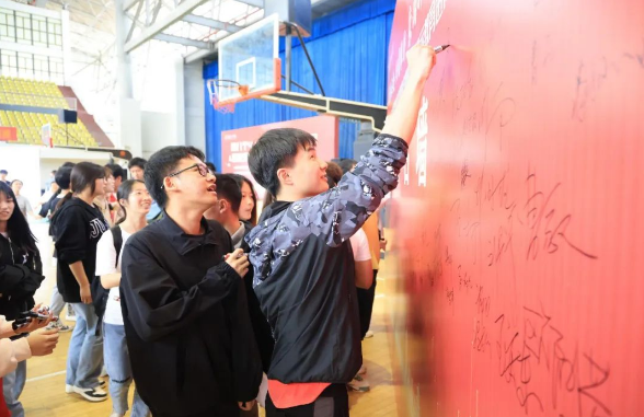 微信图片_20130722105307.png 微信图片_20130722105307.png