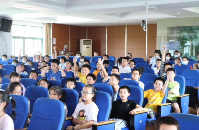 朝辉小学3.png 朝辉小学3.png