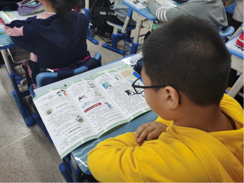 杭州临平区反邪教协会开展反邪教宣传进校园活动556.png 杭州临平区反邪教协会开展反邪教宣传进校园活动556.png