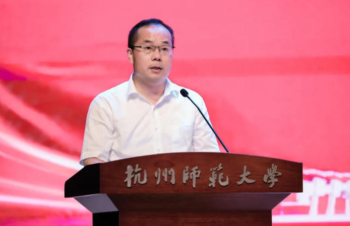 校党委副书记胡绍华动员讲话.jpg