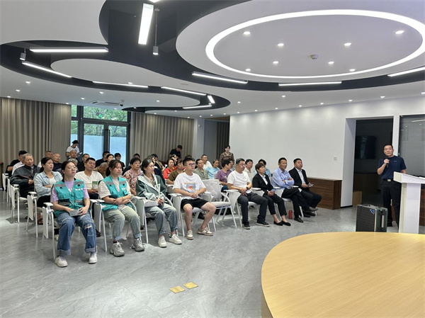 浙江临海：凝聚侨力反邪教图片3.jpg