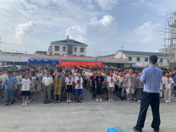 浙江台州椒江区结合反邪教宣传月开展系列反邪宣传活动图片4.jpg 浙江台州椒江区结合反邪教宣传月开展系列反邪宣传活动图片4.jpg