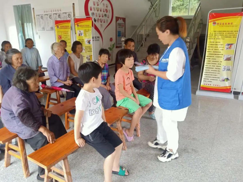 浙江台州黄岩区富山乡开展反邪教宣传月主题活动416.png