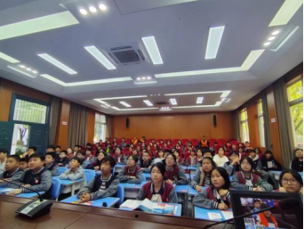 浙江宁波奉化：“科学之光照亮校园，反邪教育守护平安”校园讲堂447.png