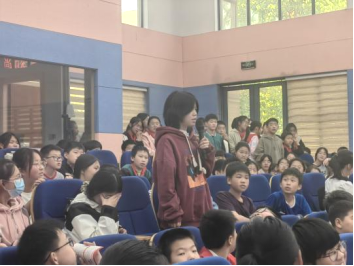 浙江宁波奉化：“科学之光照亮校园，反邪教育守护平安”校园讲堂559.png