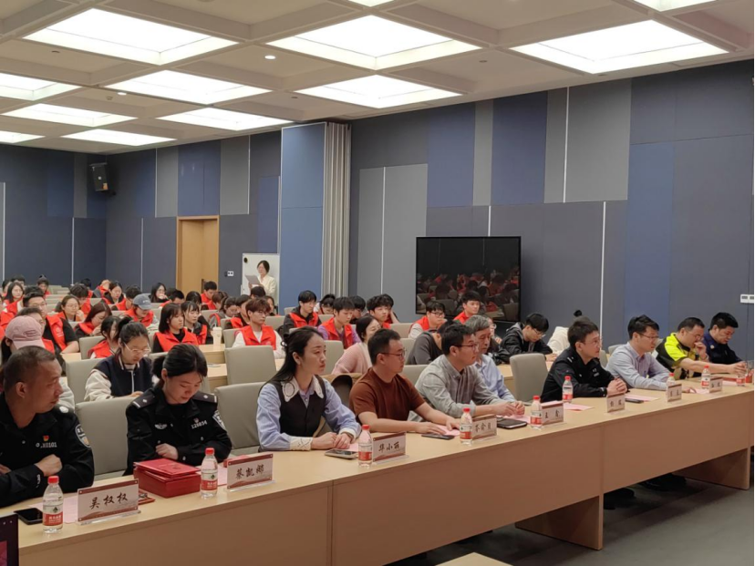 浙江慈溪_校地一体_携手反邪—宁大科院周巷校区成立_平安巷_反邪教志愿宣讲团435.png 浙江慈溪_校地一体_携手反邪—宁大科院周巷校区成立_平安巷_反邪教志愿宣讲团435.png