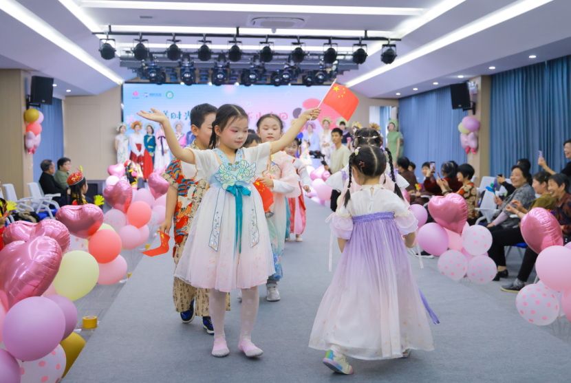 浙江桐乡：“同壹家”社科之家启用仪式暨反邪教国际家庭日活动511.png