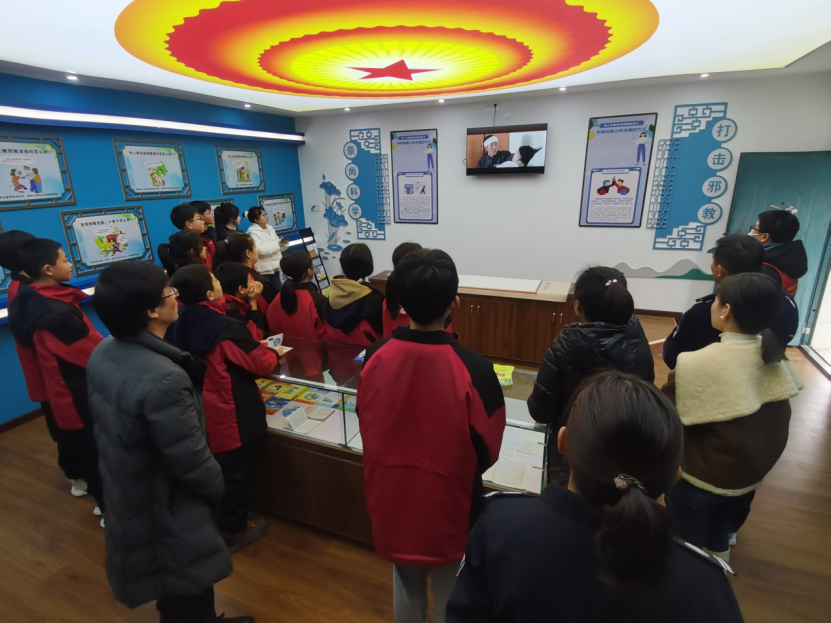 浙江省建德市李家镇：开学第一课，“四个一”校园反邪不停步586.png
