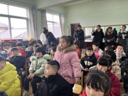 浙江省桐庐县百江镇：无邪校园，开启新学期新篇章(2)476.png