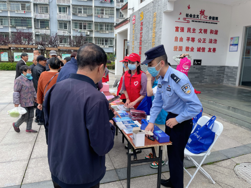 浙江舟山：普朱管委会积极开展六一反邪“三进”活动98.png