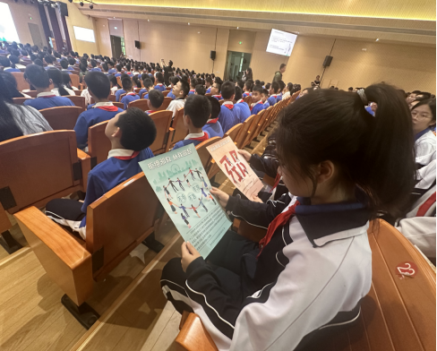 深圳宝安：结合国家安全日举办“倡导科学文明，勇当反邪先锋”宣传讲座427.png