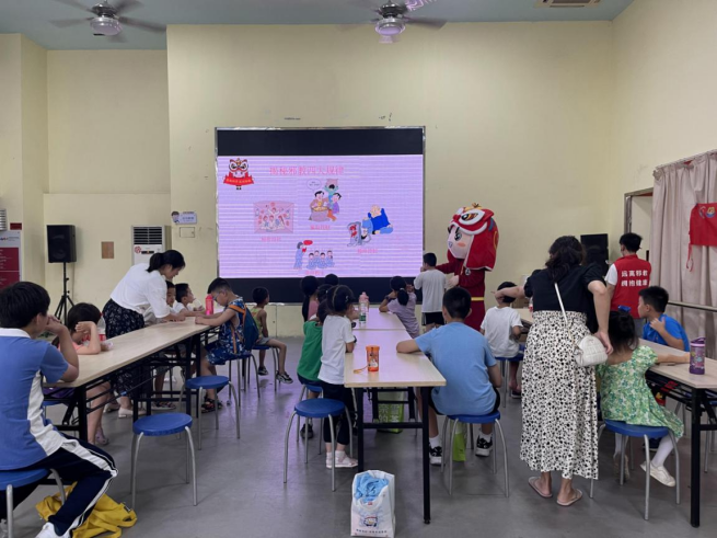 深圳龙岗：展开科学翅膀，翱翔无邪童年117.png