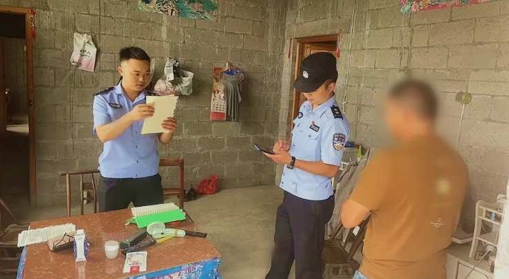 湖北一男子深陷“玄学”骗局，高价购买卜卦课程为后代转运…….jpg