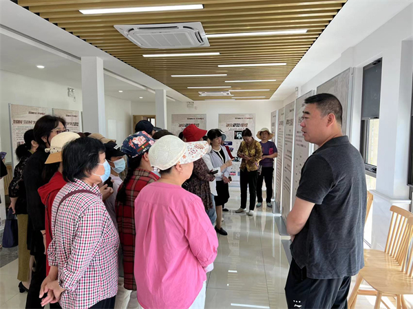 红色小镇图片2.jpg 红色小镇图片2.jpg