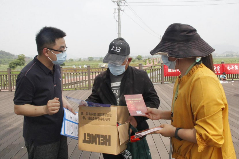 绍兴上虞区上浦镇开展“美好生活·与民同行”宣传活动325.png