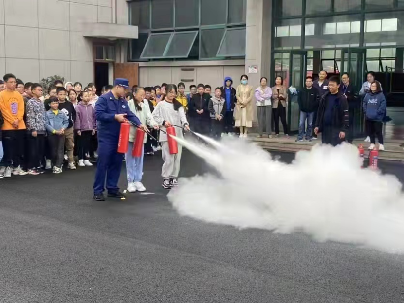 绍兴上虞区道墟街道消除演练进校园反邪禁毒齐宣传220.png 绍兴上虞区道墟街道消除演练进校园反邪禁毒齐宣传220.png