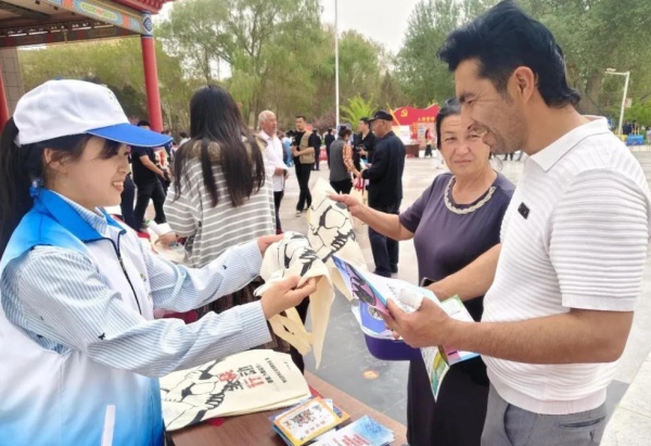 阿克苏2.jpg 阿克苏2.jpg