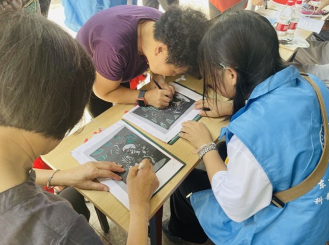 鹿城区关爱之家4.png
